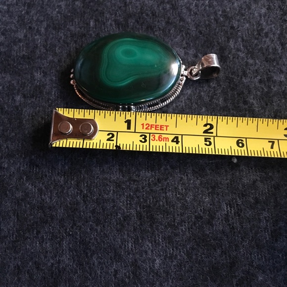 Beautiful Malachite Pendant - Picture 5 of 6